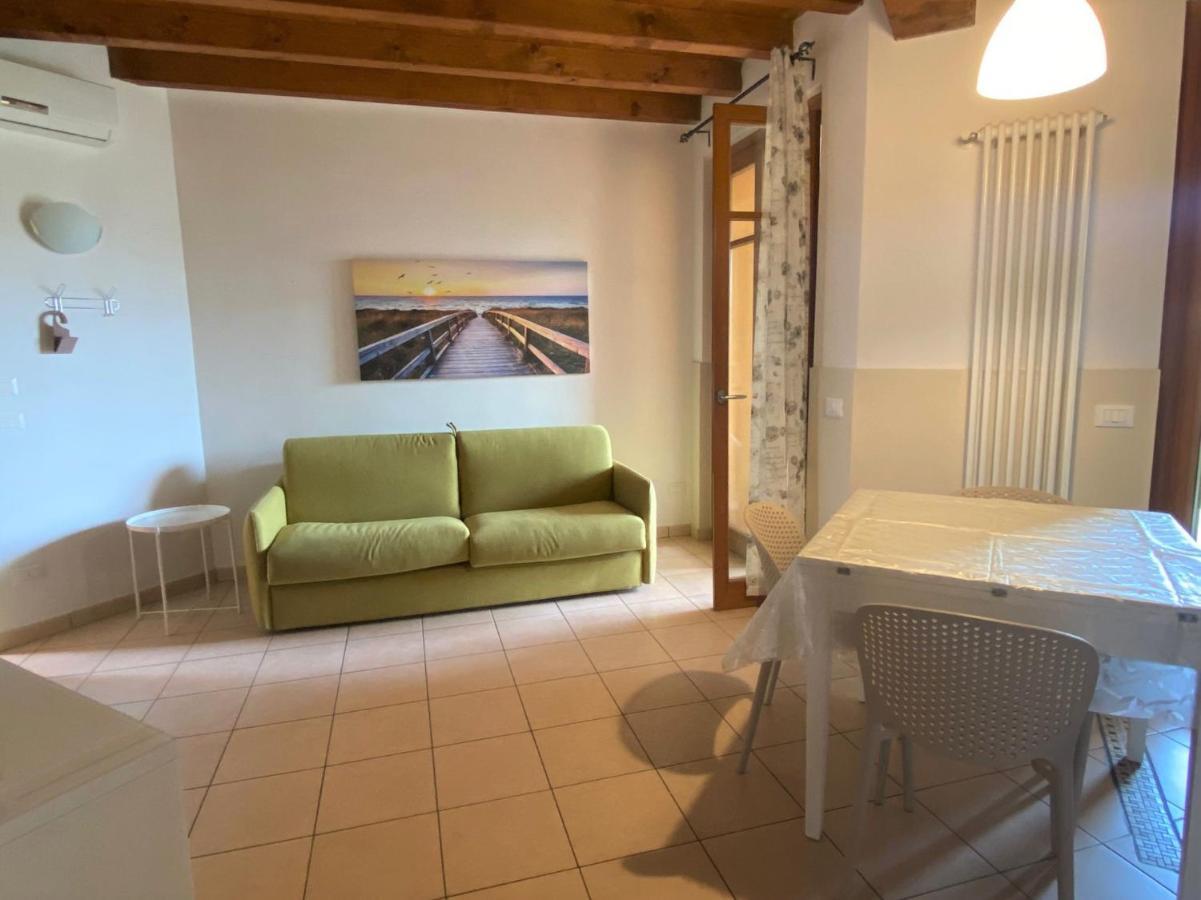 Luxury Apartments - Le Fate - Residence With Pool Manerba del Garda Buitenkant foto